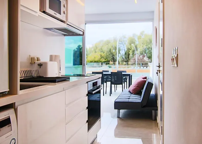 Phaedrus Living - Seaside Luxury Flat Harbour 109