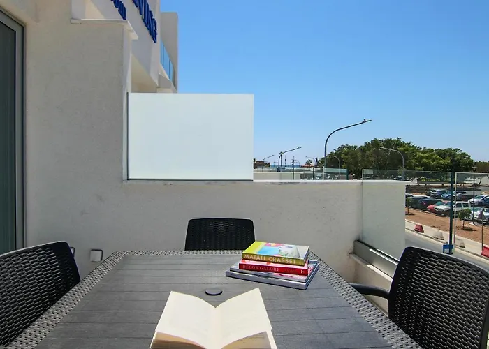 Phaedrus Living - Seaside Luxury Flat Harbour 109