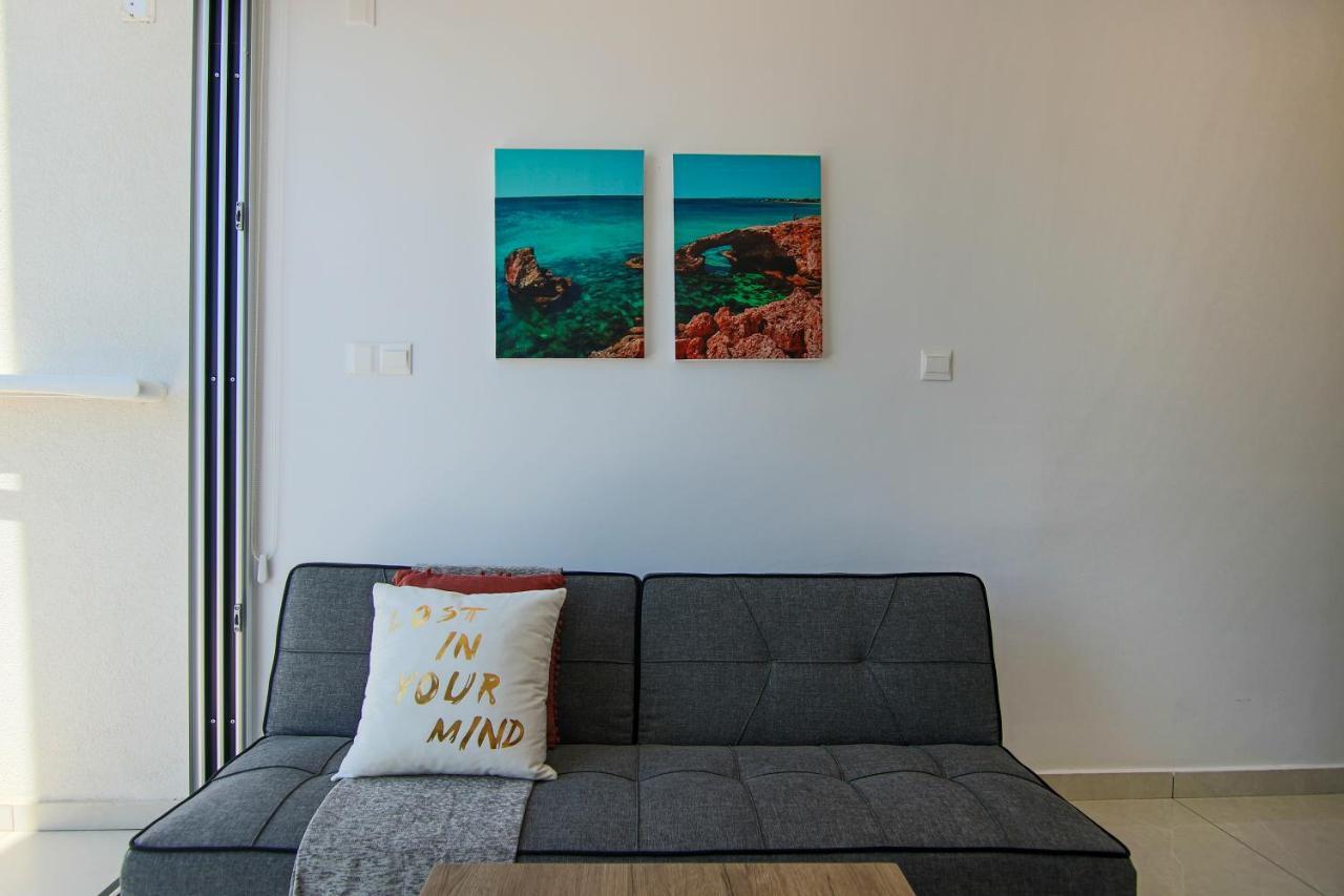 Phaedrus Living - Seaside Luxury Flat Harbour 109 *